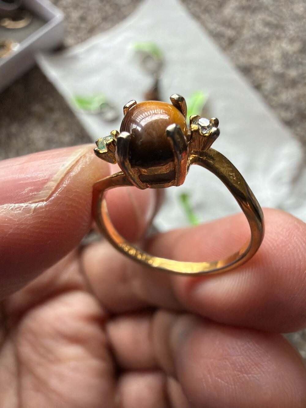 Vintage Uncas 18KT HGE Tiger's Eye Cabochon Ring with Rhinestone Accents